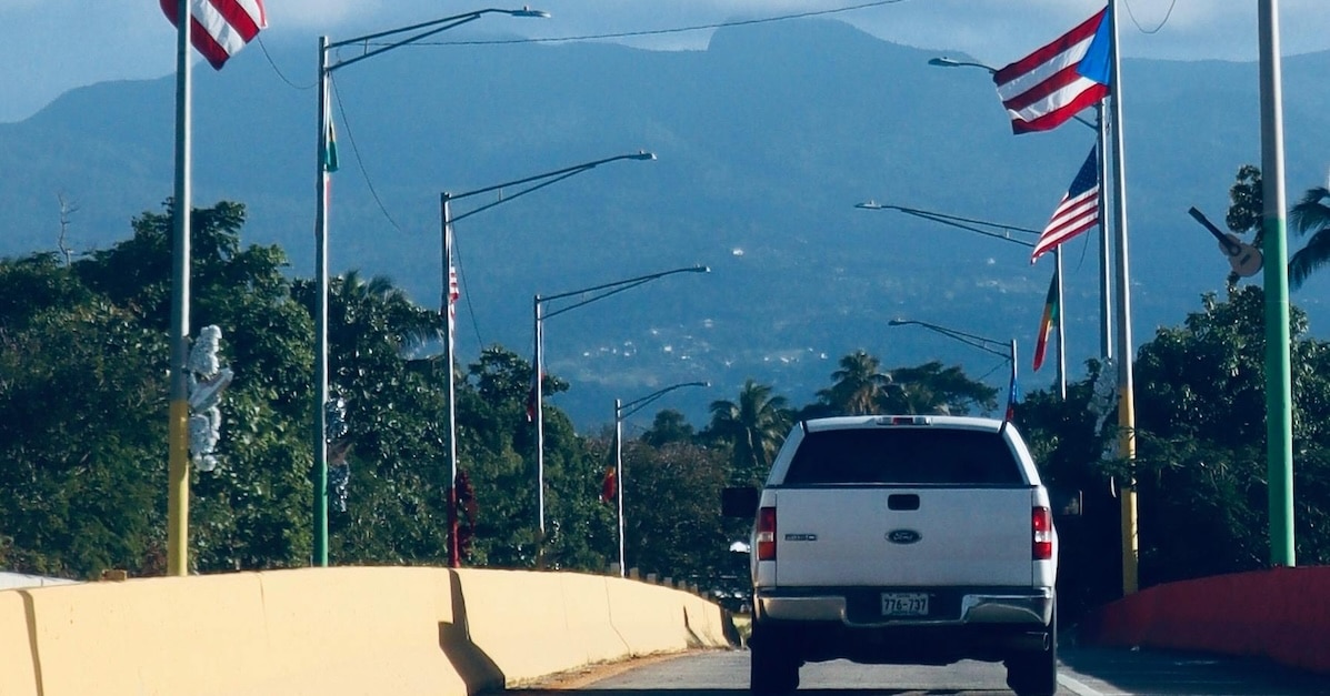 Driver in Puerto Rico with digital ID