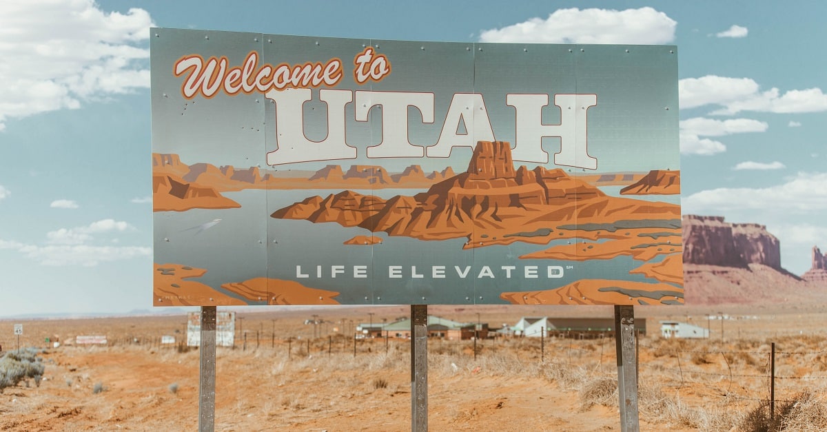 Welcome to Utah road sign