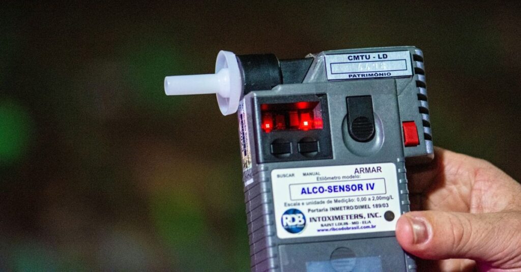 Breathalyzer device for interlocking IDs